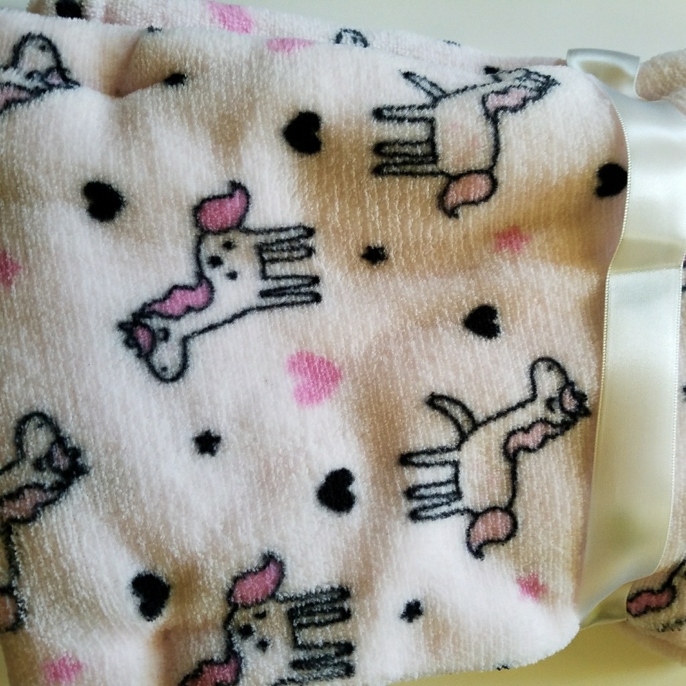 NWT's Baby by Bon be'be' Pink baby blanket